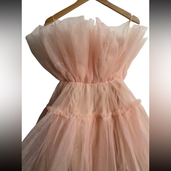 MABLE Frida  Tulle Mini Strapless Dress In Dusty Pink Size Small PROM Photoshoot - Picture 4 of 9